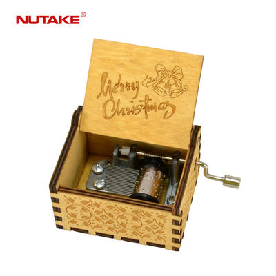 Amazon hand crafted hand crank music box with cute pattern design 55805101-16