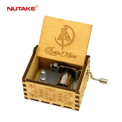 Chinese wholesale personalized custom songs best selling hand crank music box 55805101-24